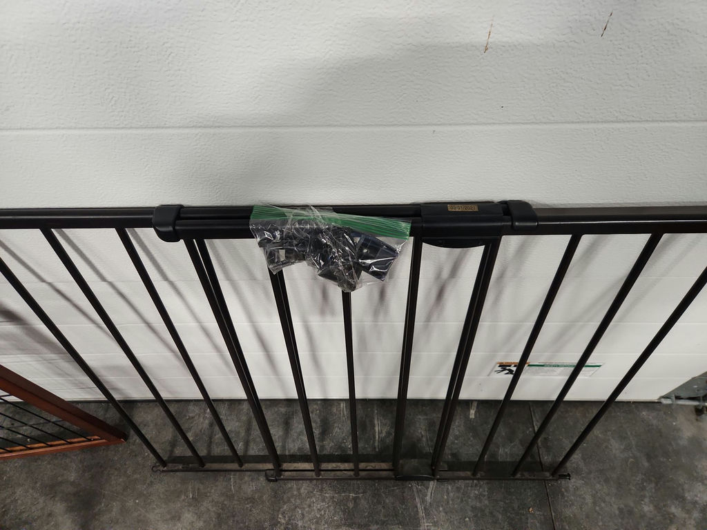 More Dog/Pet Gates - image 3 of 12