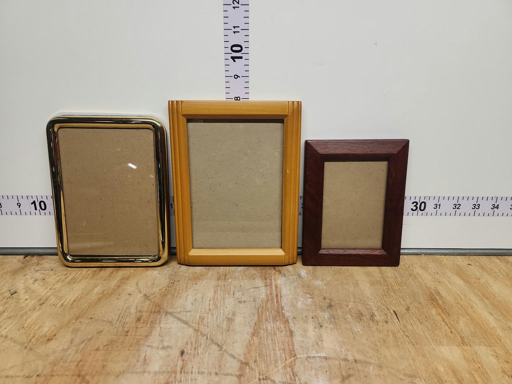 Picture Frames Lot - image 8 of 9