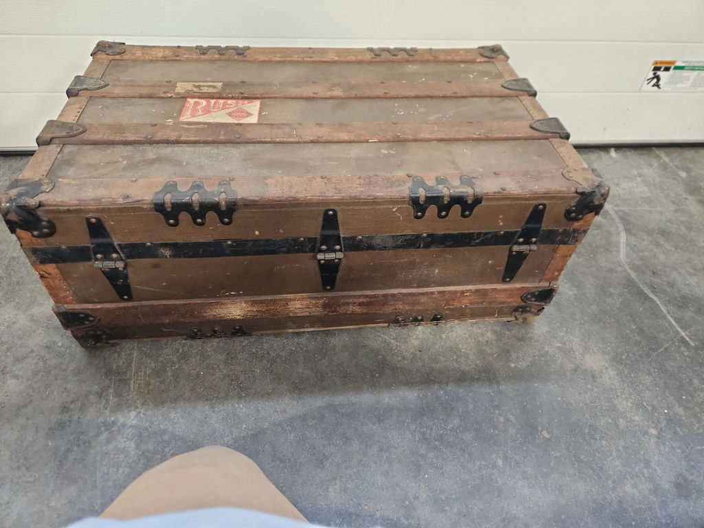 Vintage Barnard Brothers Steamer Trunk - image 7 of 14
