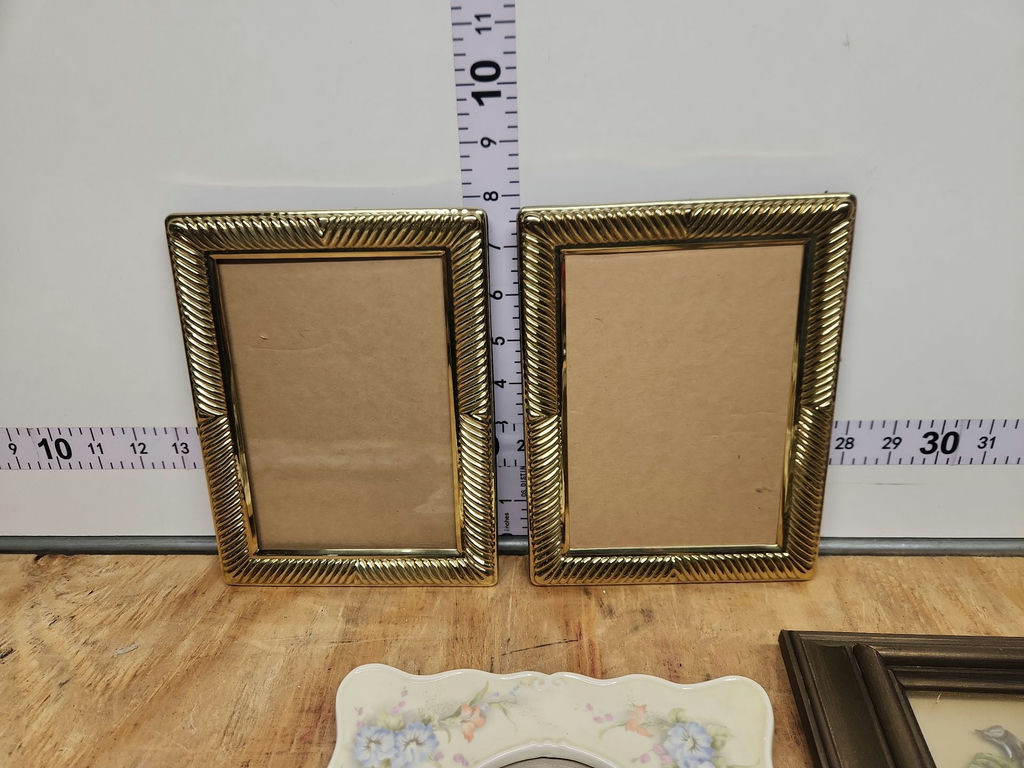 Picture Frames Lot - image 6 of 20