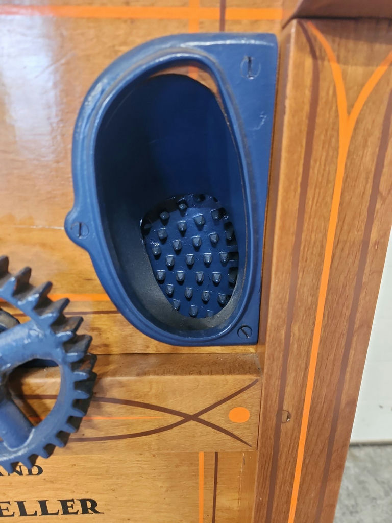 Dixie Right Handed Corn Sheller - image 11 of 17