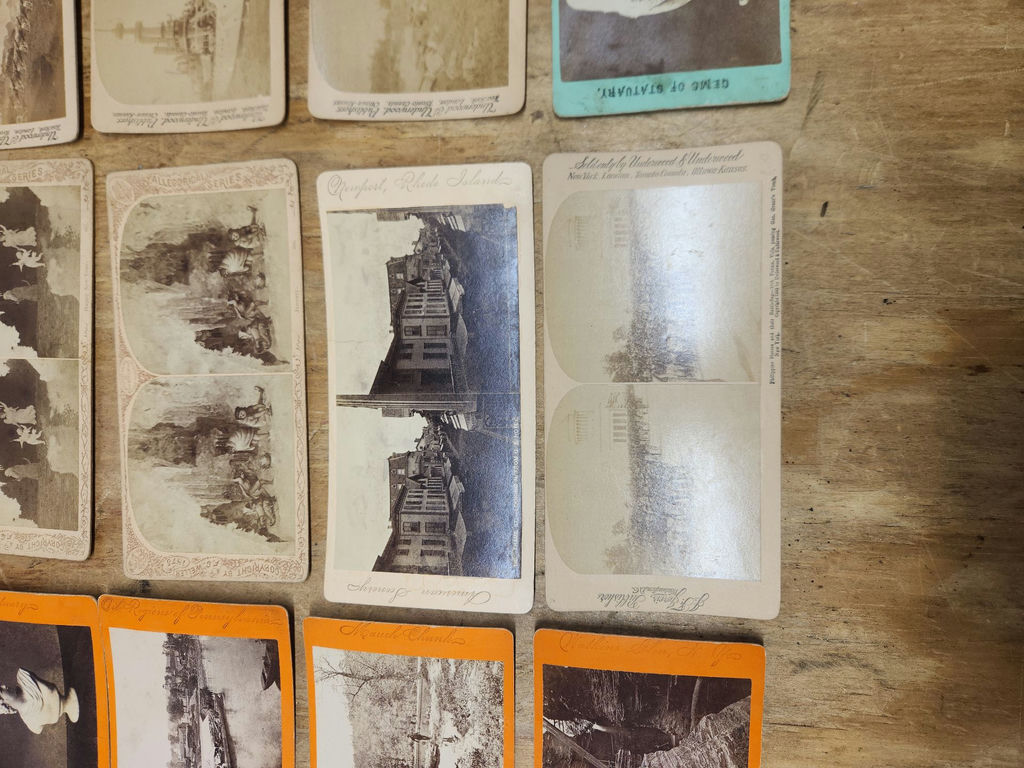 Stereoscopic Viewer & Cards - image 12 of 16