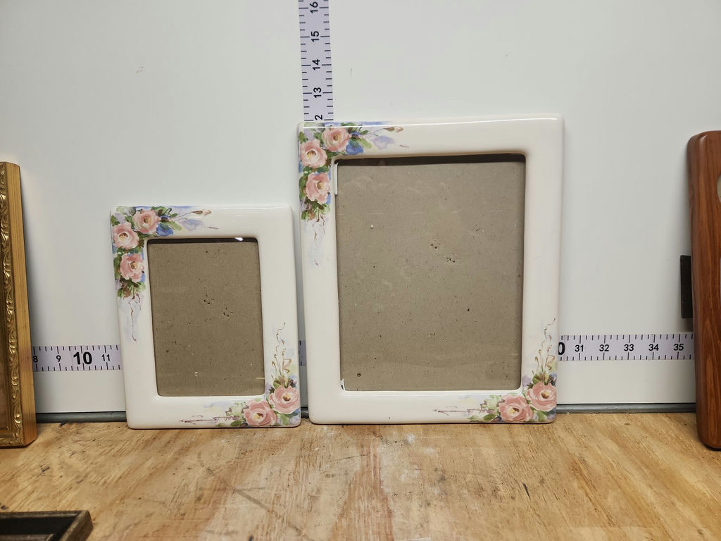 Picture Frames Lot - image 2 of 9