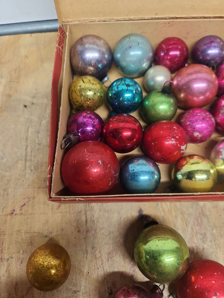 More Vintage Japanese Glass Christmas Ornaments - image 10 of 14