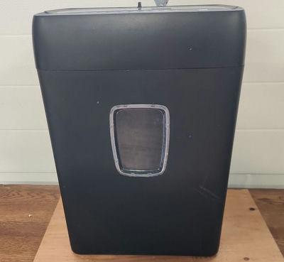 Insignia Paper Shredder - Image 1 of 8