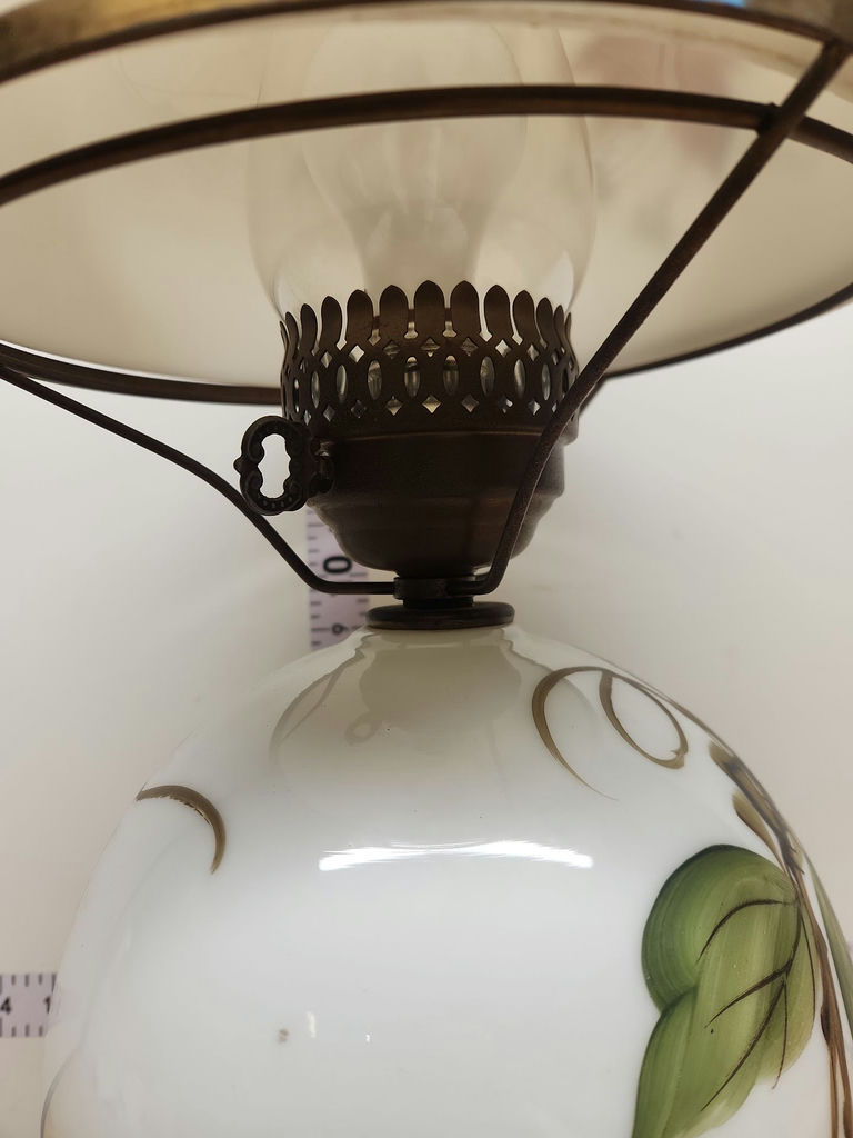 'Gone With The Wind' Lamp - image 9 of 12