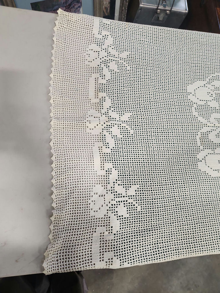 Linens & Doilies Lot - image 31 of 41