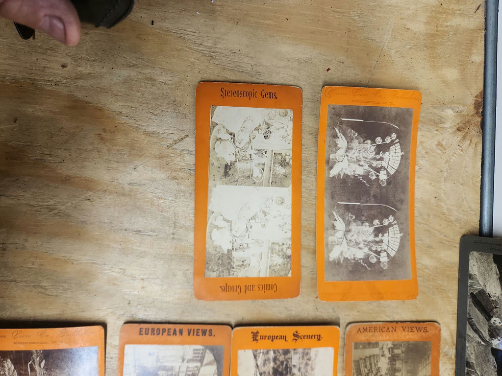 Stereoscopic Viewer & Cards - image 16 of 16