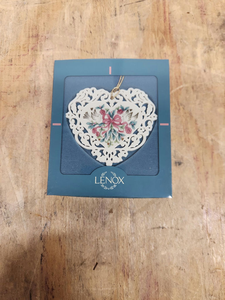 Lenox & Royal Albert Christmas Ornaments - image 14 of 15