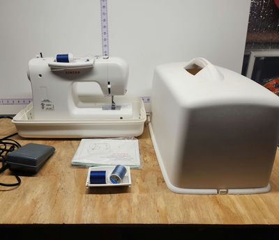 Singer Sewing Machine Model 2250 - Image 1 of 16