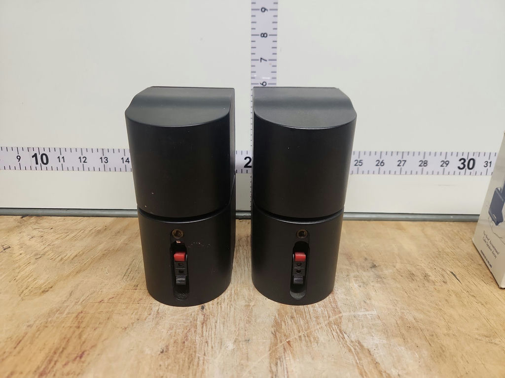 Four Bose Acoustimass Cube Speakers - image 4 of 8