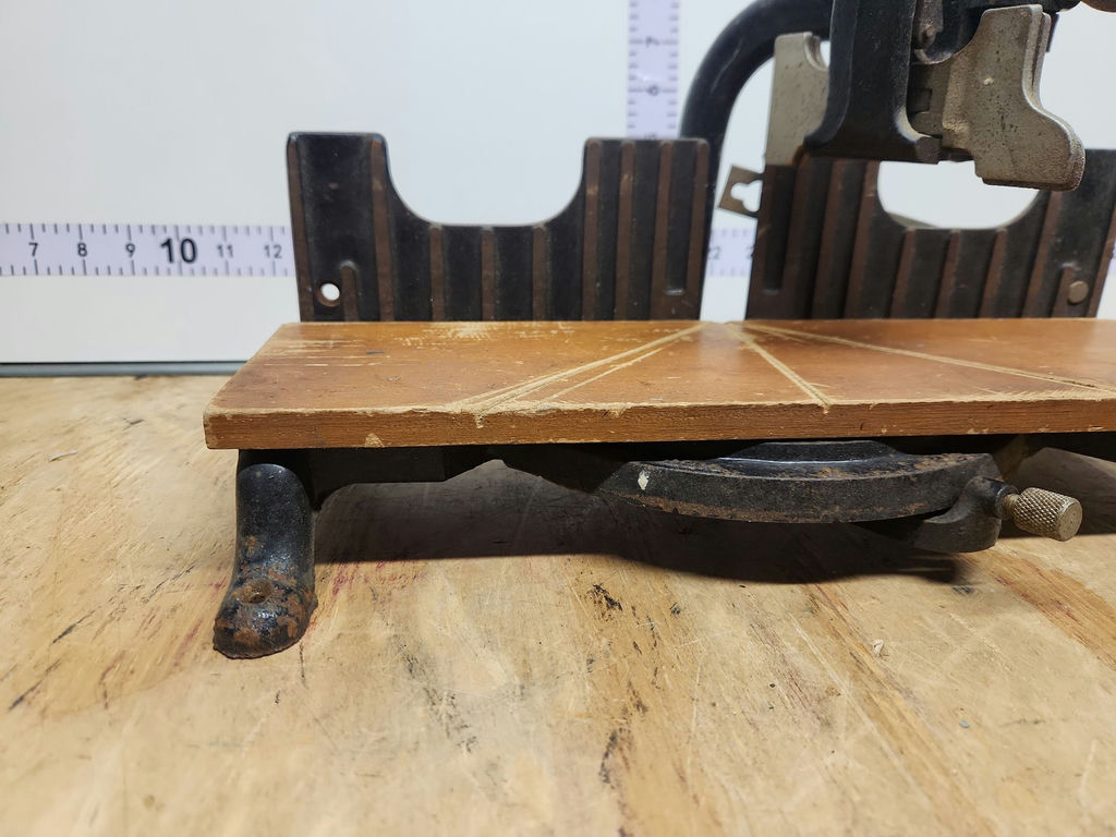 Vintage Stanley No. 150 Miter Box - image 4 of 13