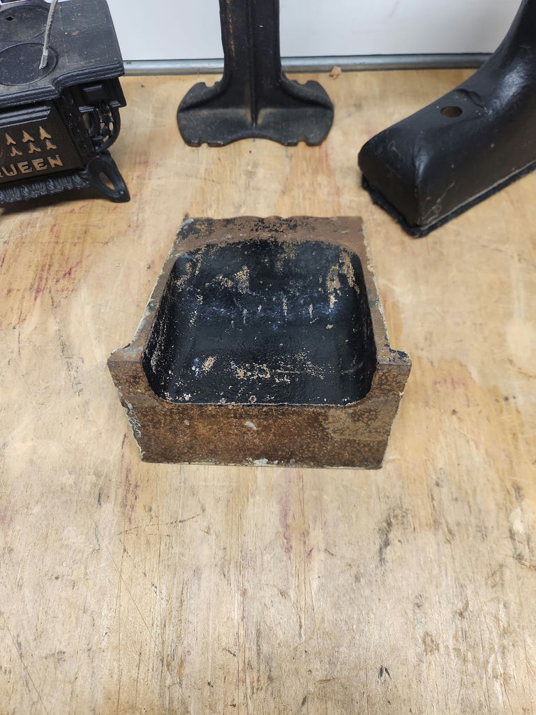 Cast Iron Lot - image 6 of 20