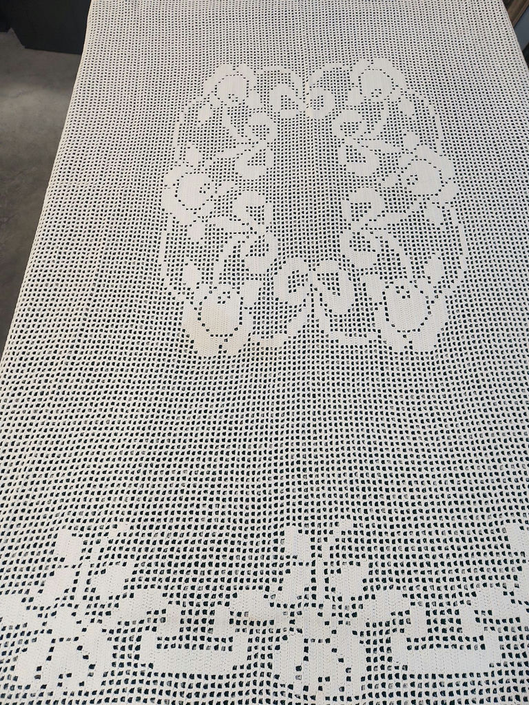 Linens & Doilies Lot - image 29 of 41