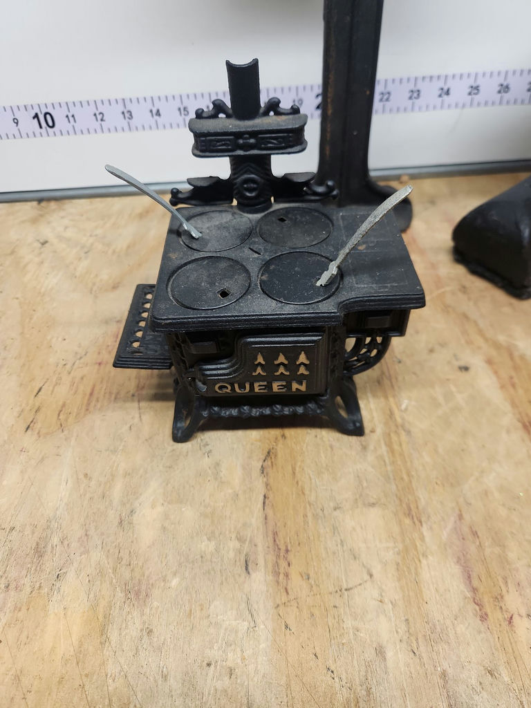 Cast Iron Lot - image 7 of 20