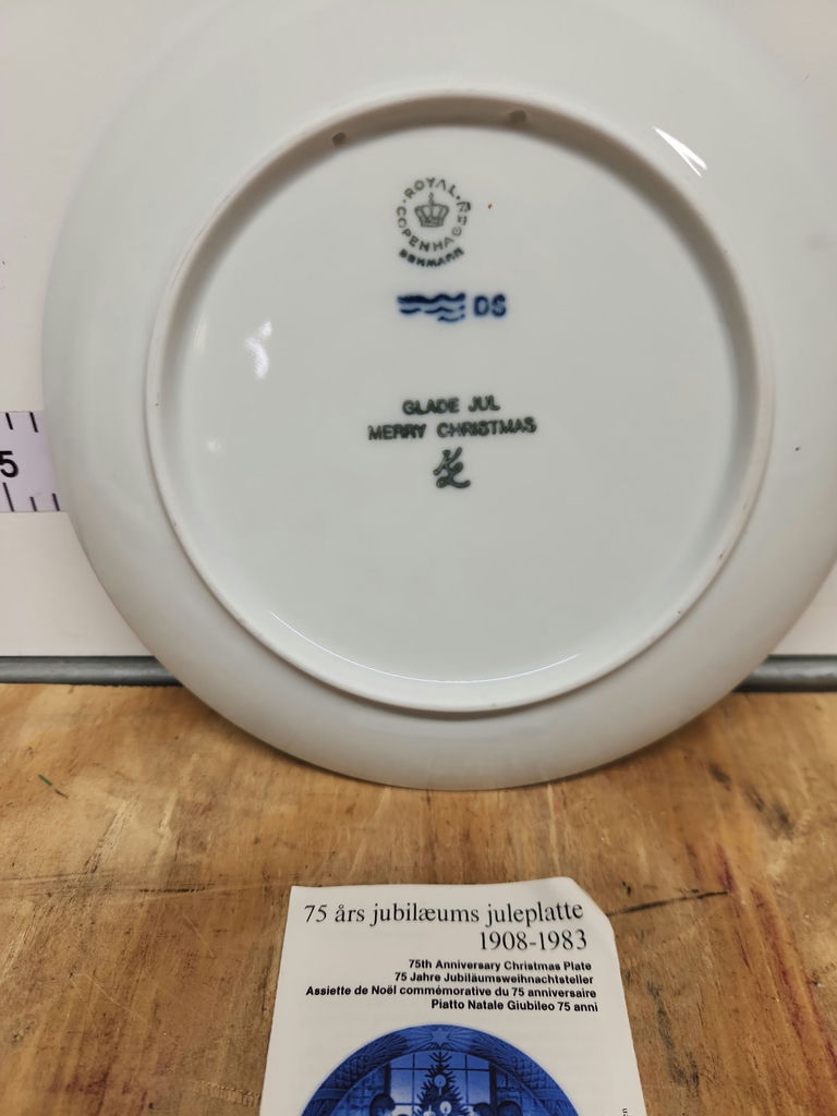 Pottery & China Lot - image 39 of 40