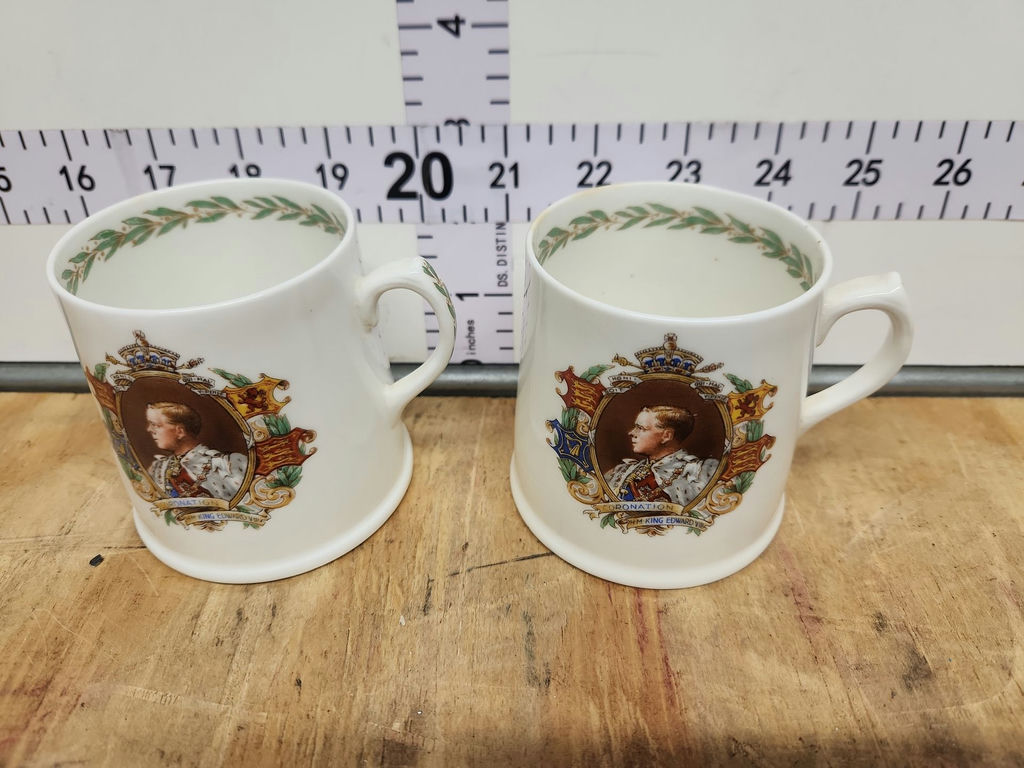 Royal Doulton 1937 Coronation Mugs - image 5 of 14