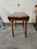 Early Pine Drop Leaf Table - thumbnail 22 of 23