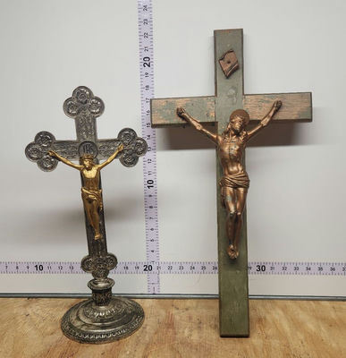 Vintage Crucifix Lot - Image 1 of 17