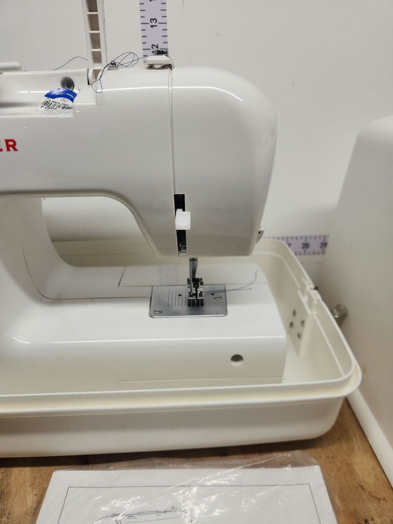 Singer Sewing Machine Model 2250 - image 5 of 16