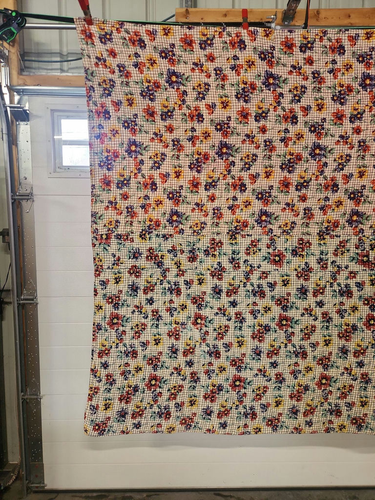 Hand Stitched Quilt - image 17 of 23