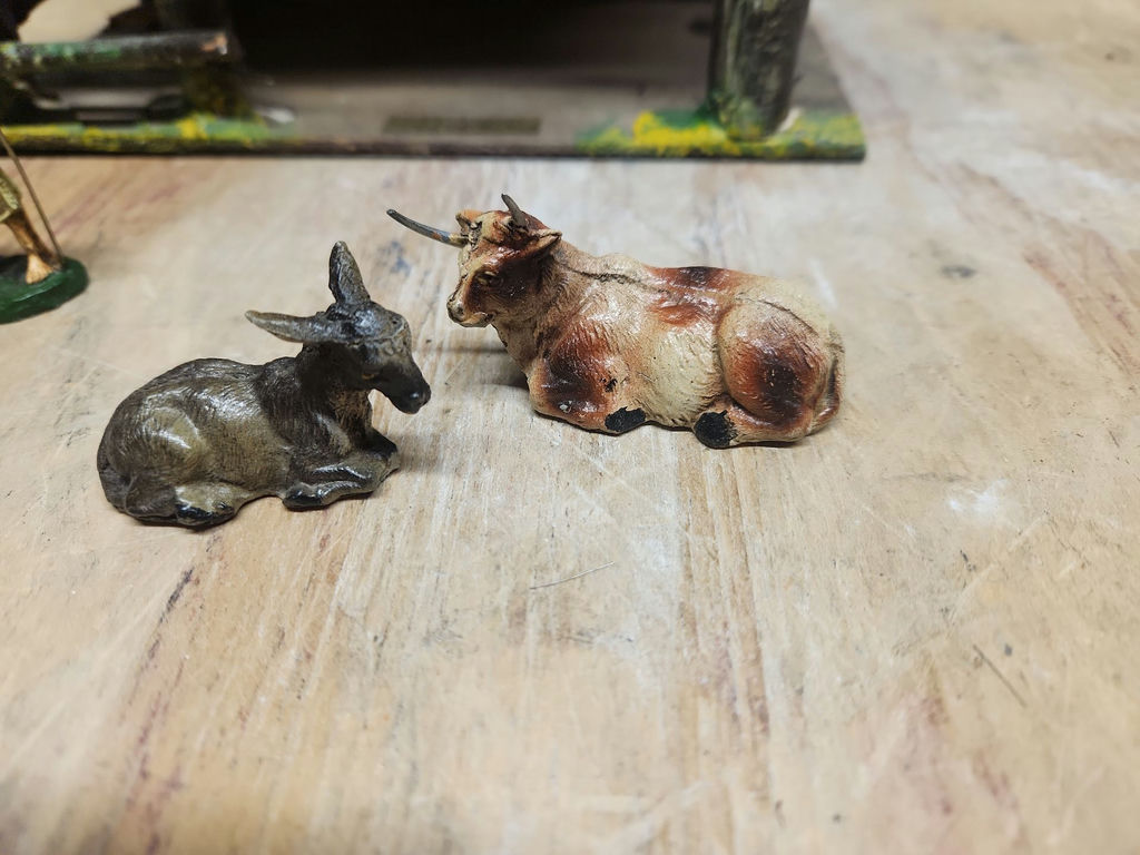Chialu Italy Nativity - image 6 of 16