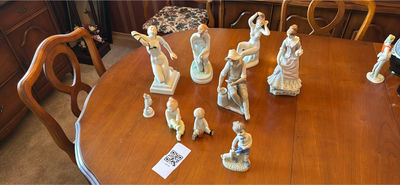 Assorted porcelain figurines - Image 1 of 13