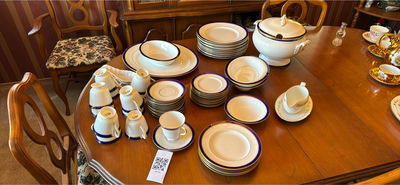 Howard, Royal Worcester, Blue-rim bone china dinnerware set with cups, saucers, and teapot - Image 1 of 11
