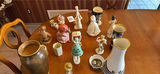 Assorted Porcelain Figurines and Vases - thumbnail 9 of 11