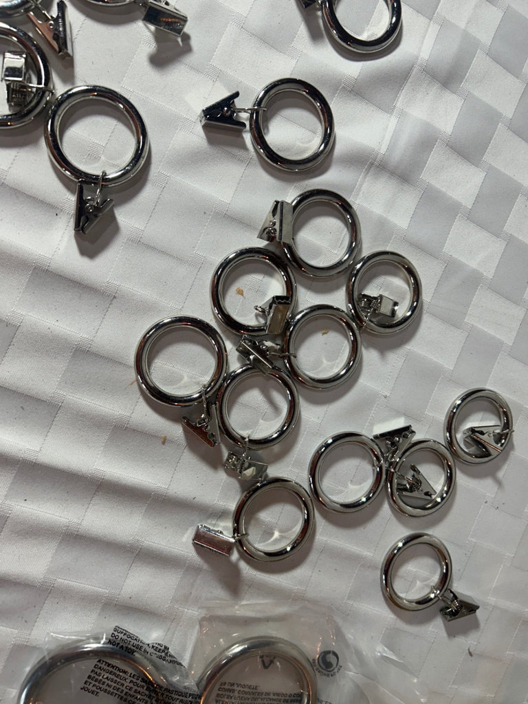5 Chrome Curtain Rods, and Chrome Ring curtain clips - image 2 of 5