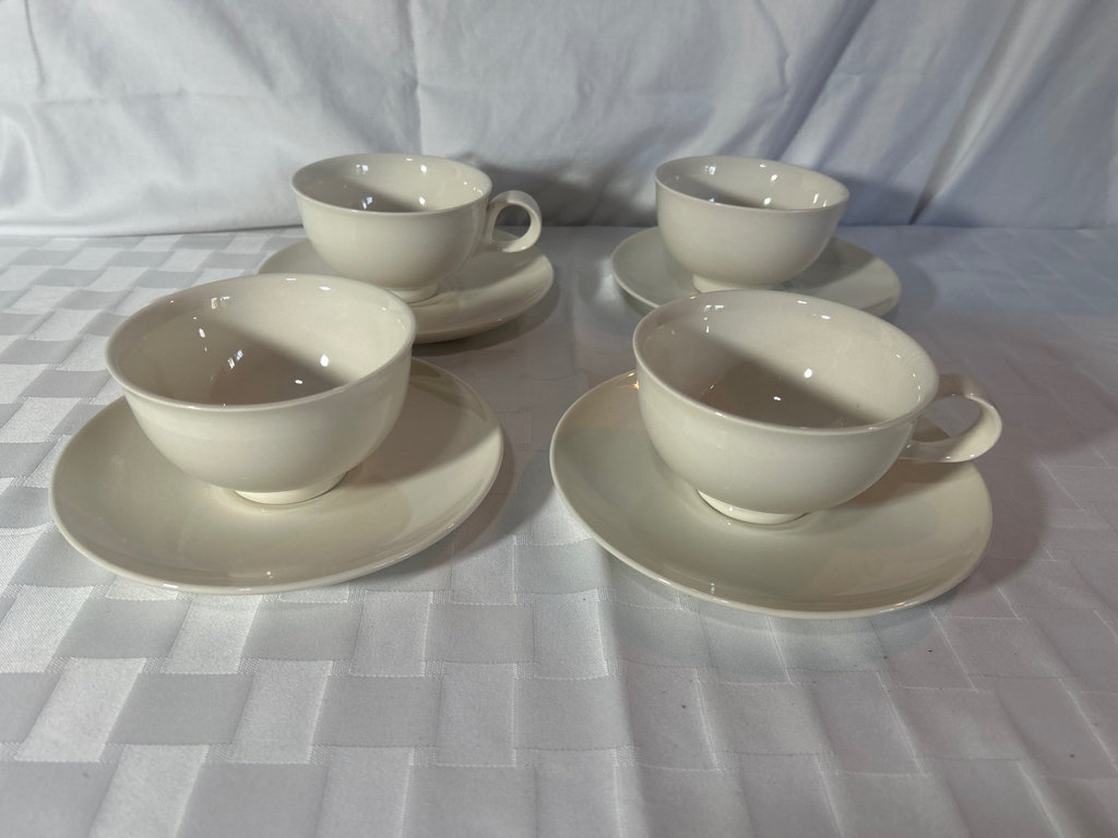 White Made in England cups & saucers - image 4 of 5