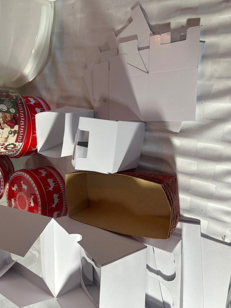 Delivering the Baked Goods for Christmas  - image 5 of 7