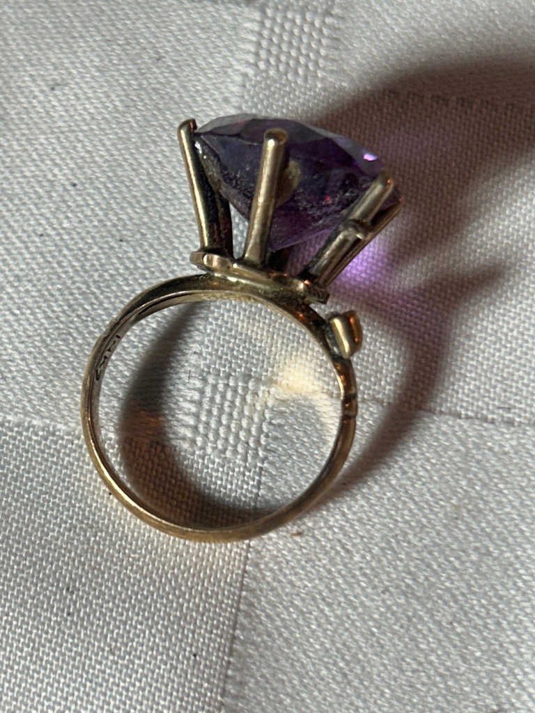 Amethyst and 14k gold ring - image 4 of 4