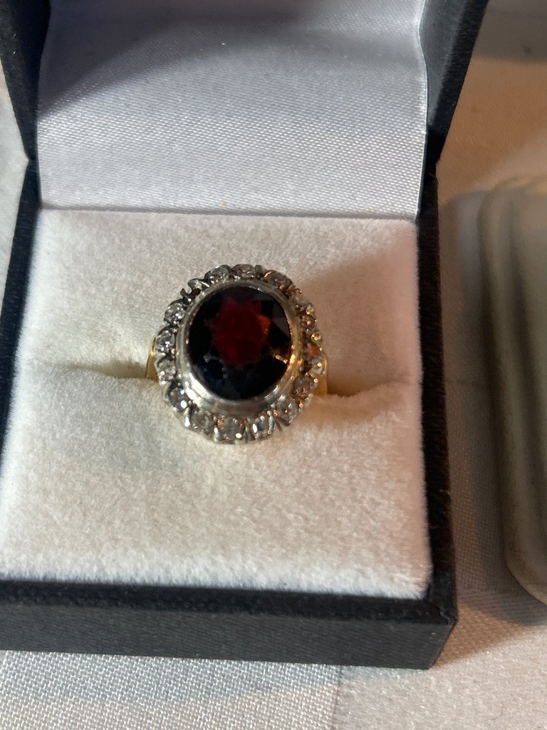 Gold ring, Ruby? Center, Ruby drops - image 1 of 5