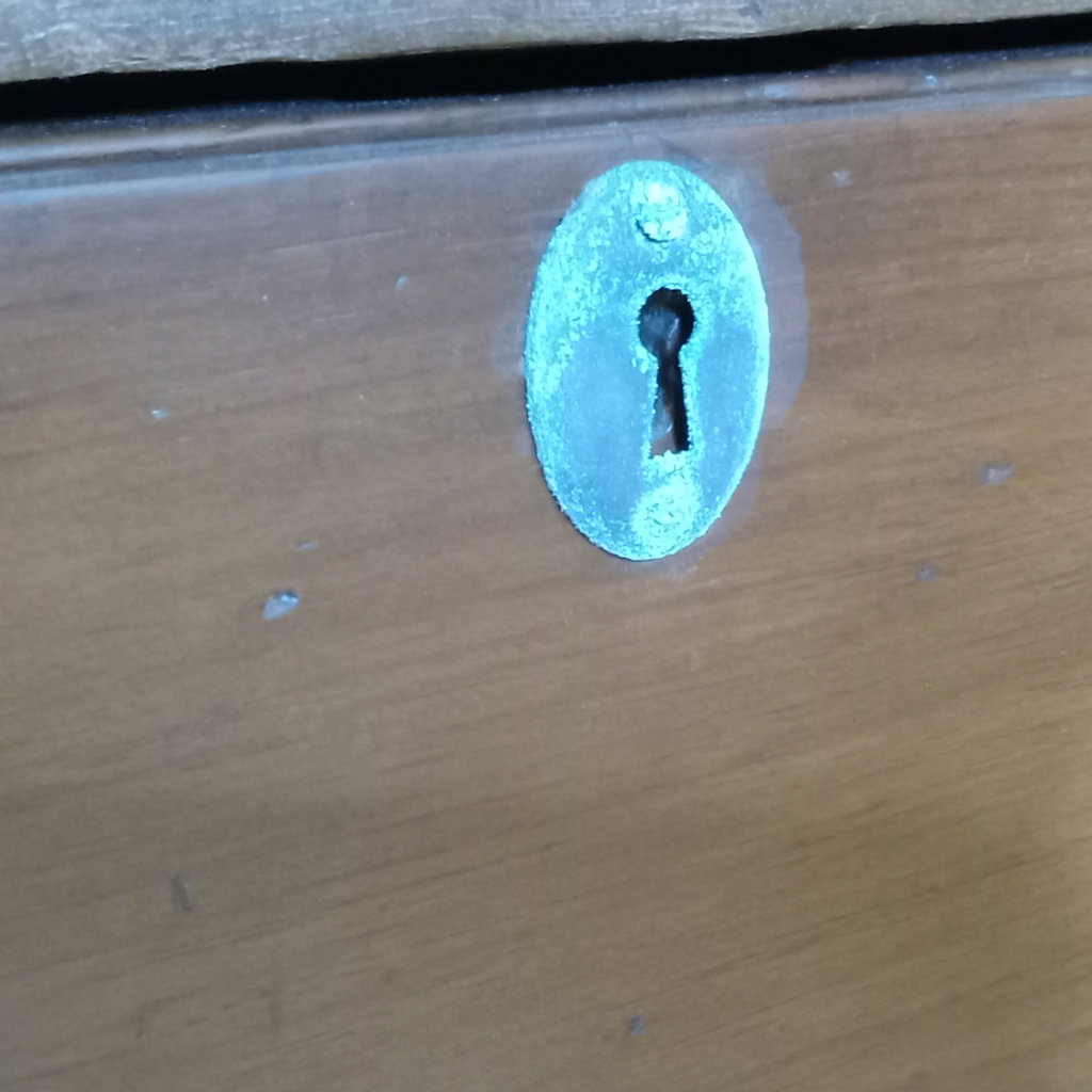 Country Style Cupboard - image 19 of 20