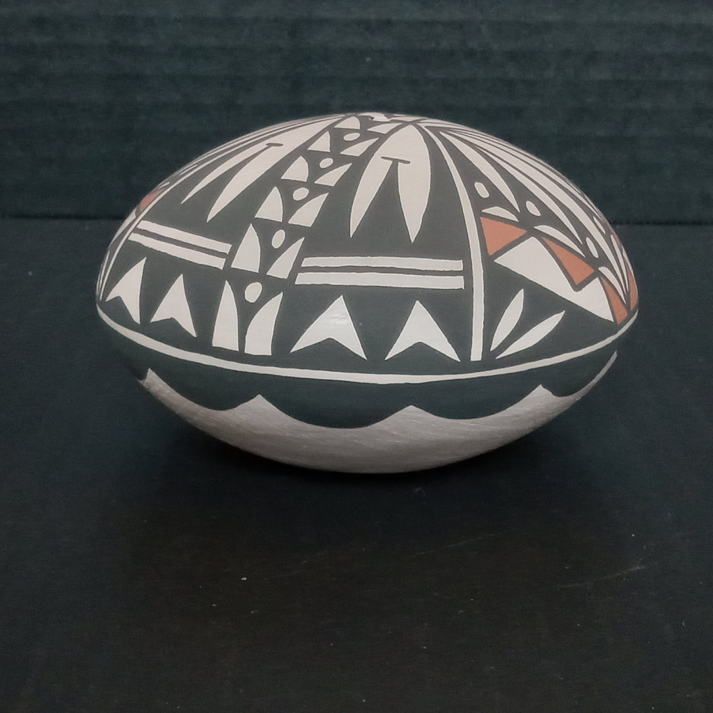 Acoma Pueblo Pottery - image 7 of 9