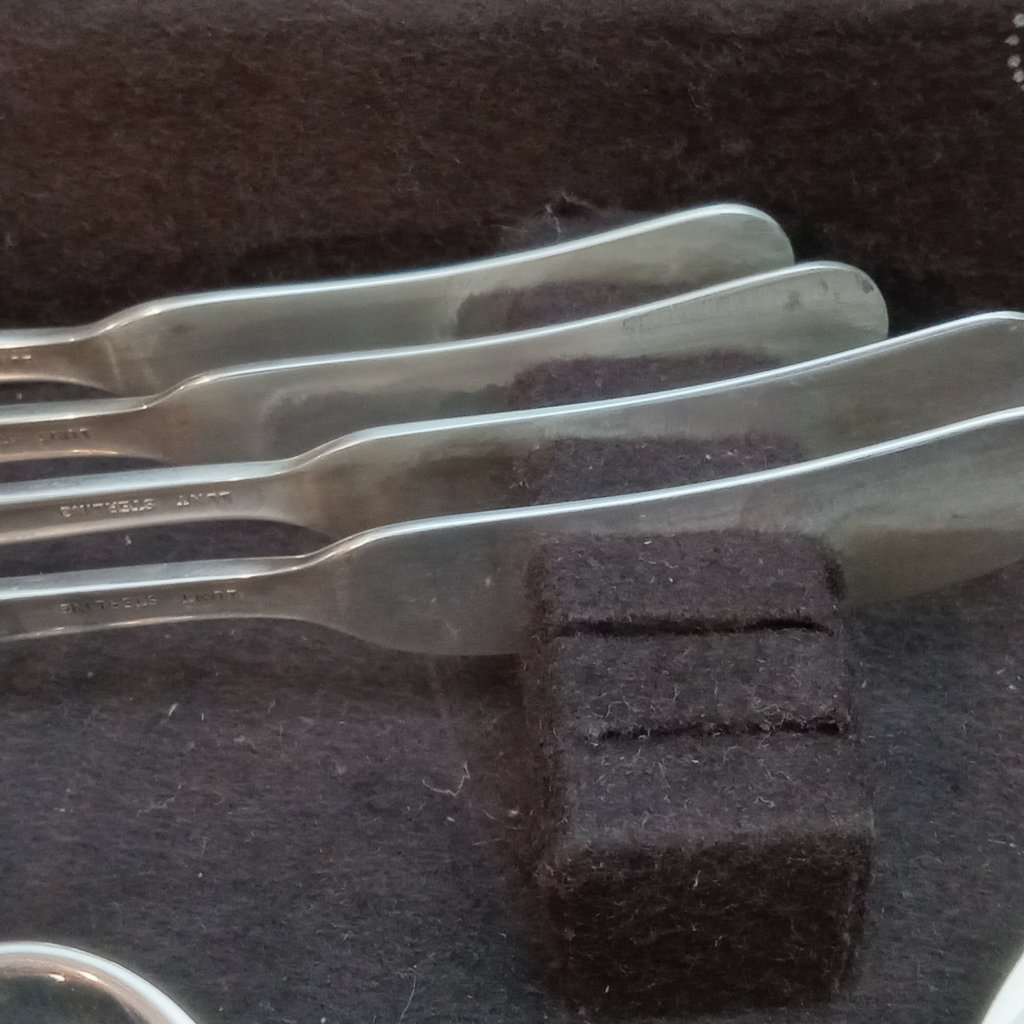 Lunt Sterling Flatware Set - 1070.7dwt - image 10 of 15