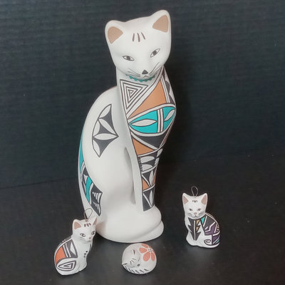Acoma Pueblo Pottery / Sky City Cats - Image 1 of 14