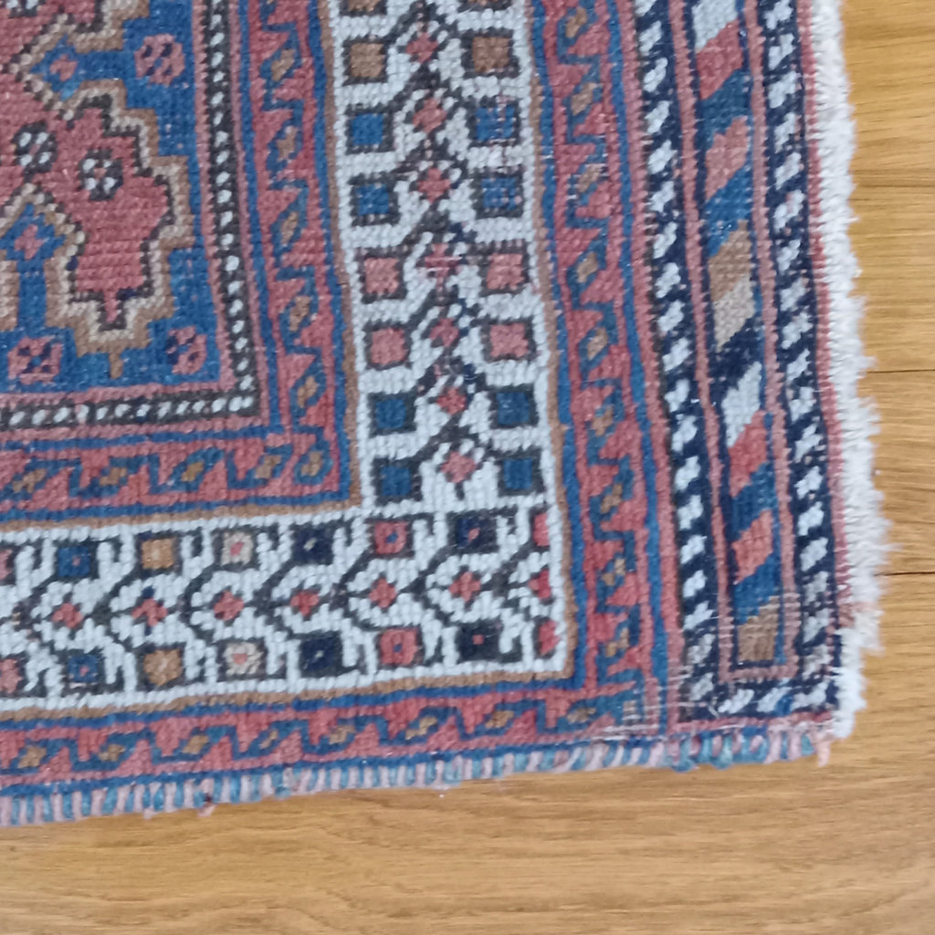 Vintage Shiraz Afshari Rug / Gregorian - image 5 of 9
