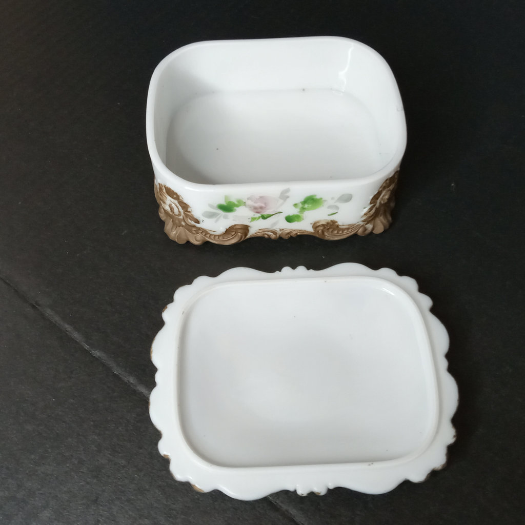 Antique Milk and Mercury Glass Decor - image 9 of 15