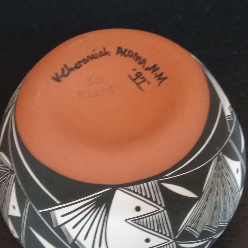 Acoma Pueblo Pottery - image 6 of 9