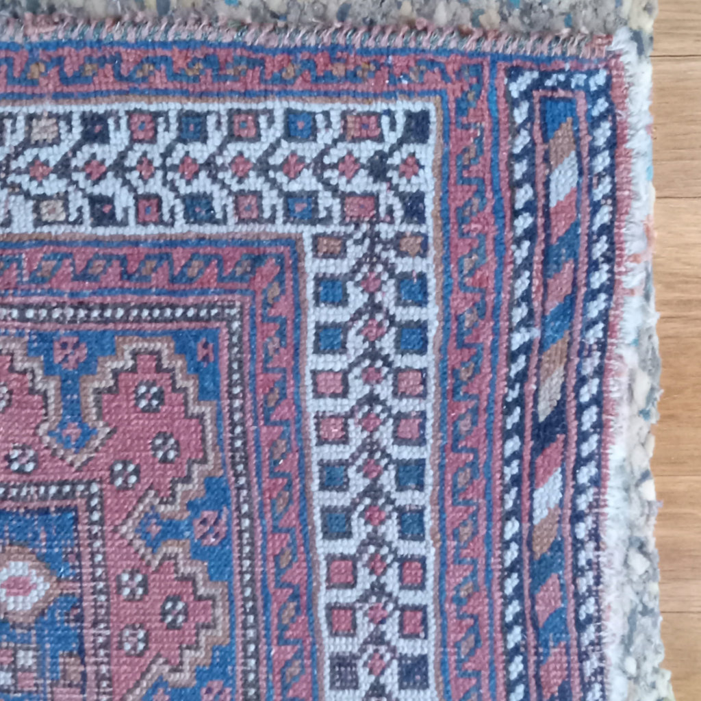 Vintage Shiraz Afshari Rug / Gregorian - image 4 of 9