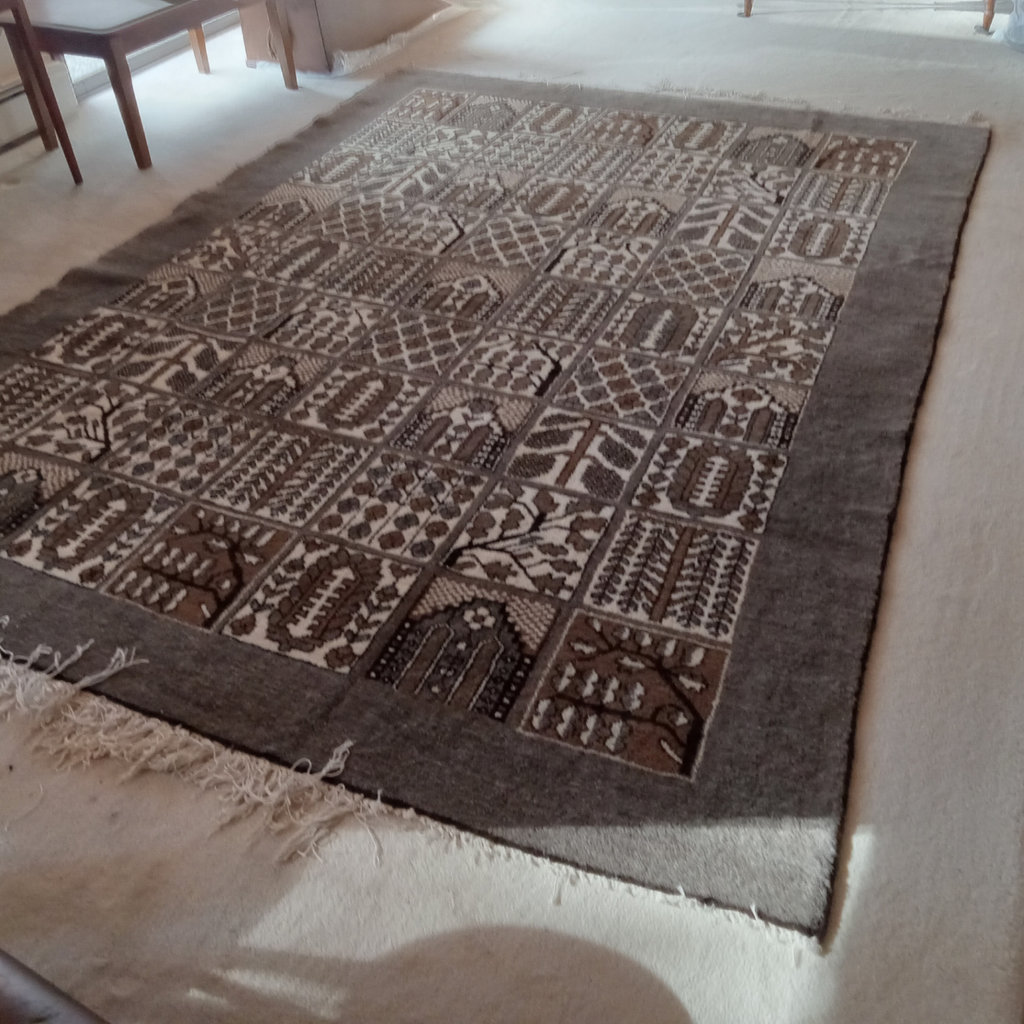 Bachtiari Area Rug / Gregorian - image 2 of 13