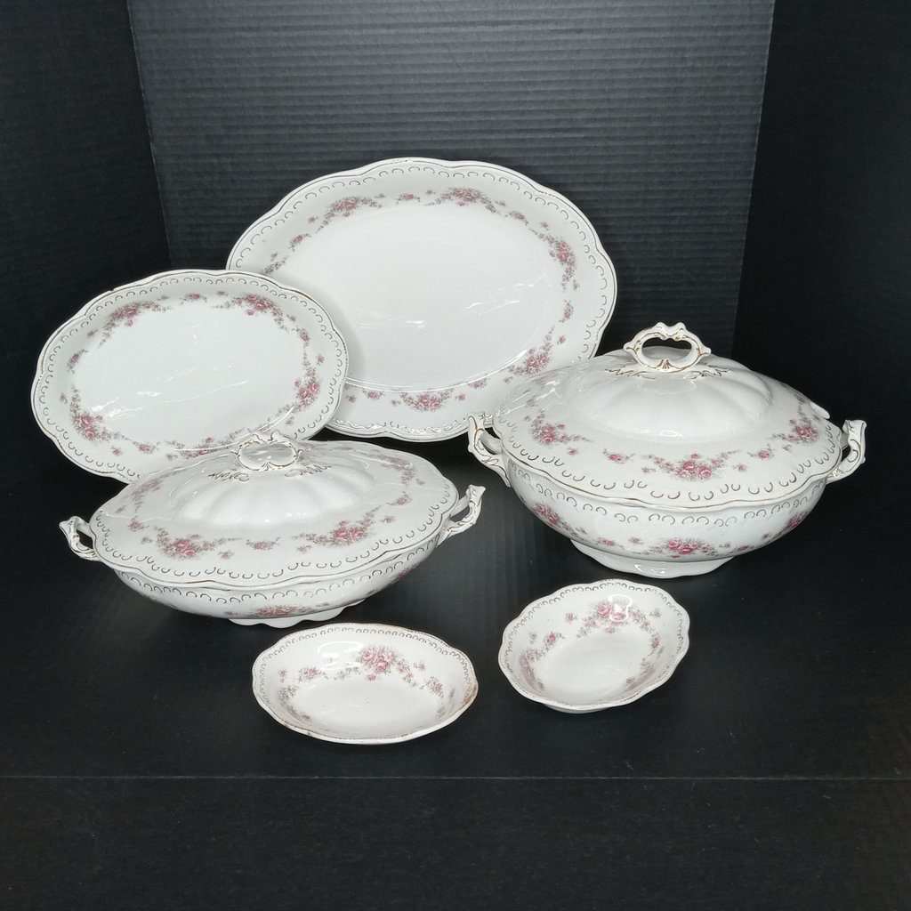 Antique Wedgwood Hostess Pieces - image 1 of 24