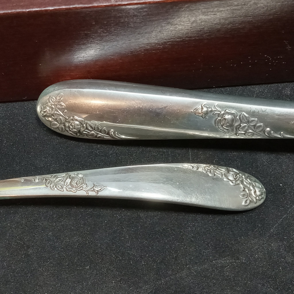 Lunt Sterling Flatware Set - 1070.7dwt - image 5 of 15