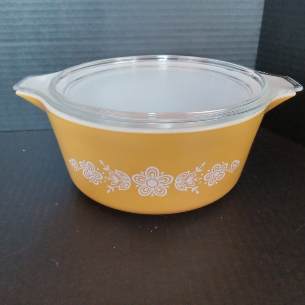 Vintage Pyrex - Butterly Gold / Black Snowflake - image 2 of 17
