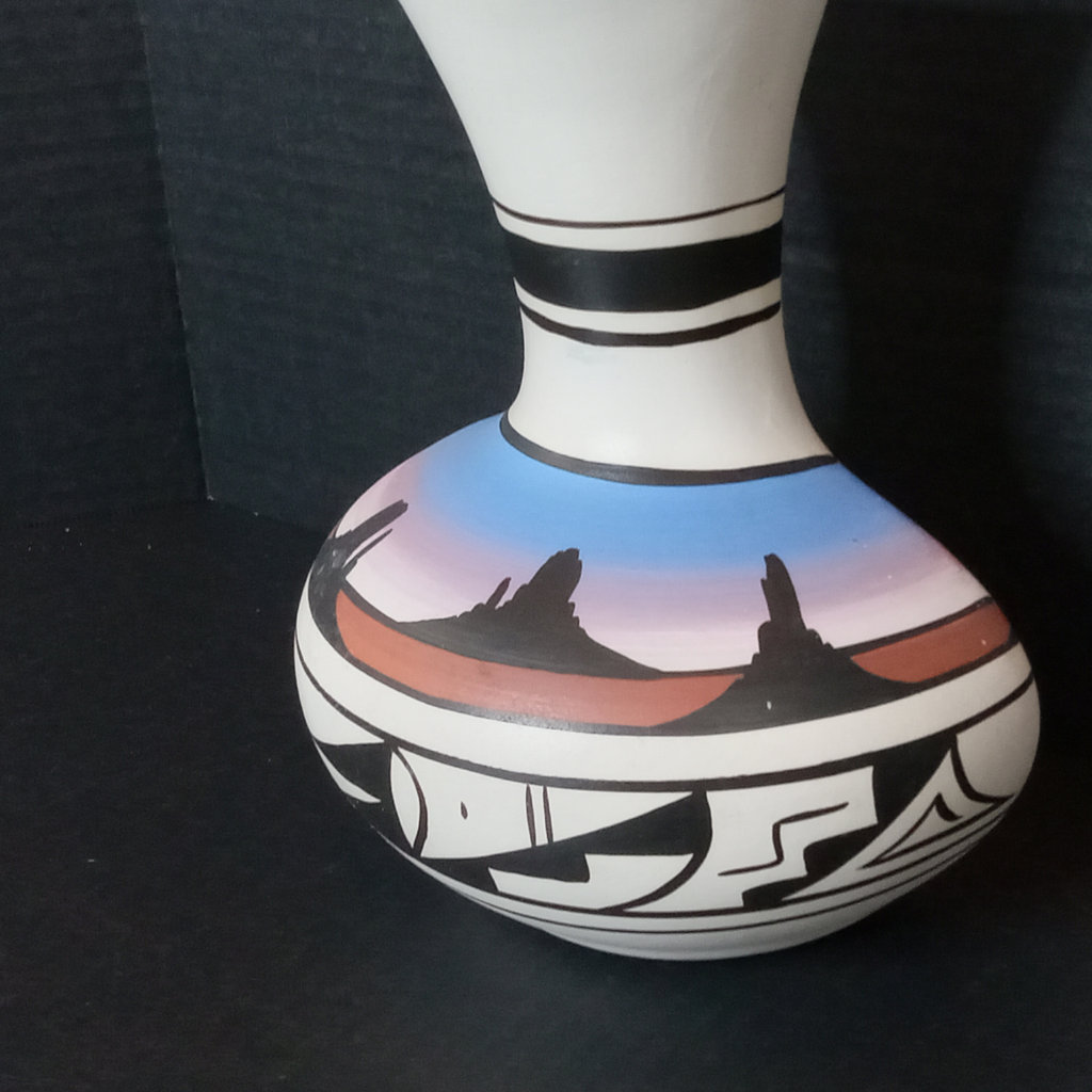 Navajo Pottery - image 9 of 13