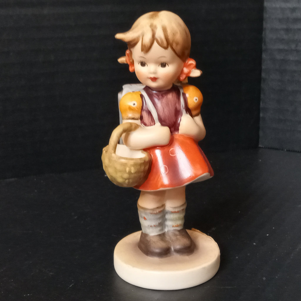 Vintage Hummel Figurines - image 2 of 13