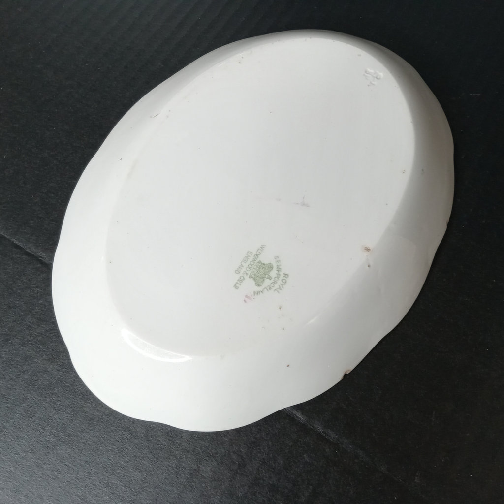 Antique Wedgwood Hostess Pieces - image 19 of 24