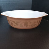 Vintage Pyrex - Early American & Woodland - thumbnail 5 of 16
